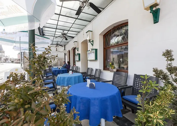Hotel Defive